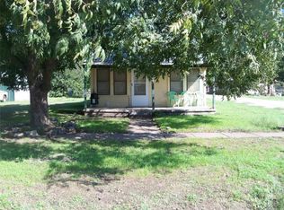 500 Needham St, Coleman, TX 76834