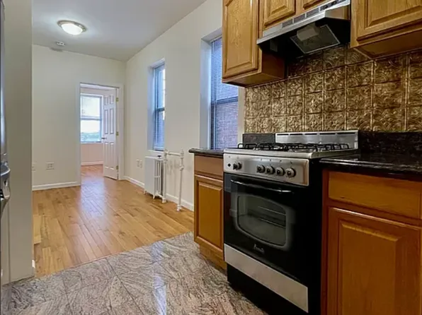 50 Carmine Street image 1 of 11