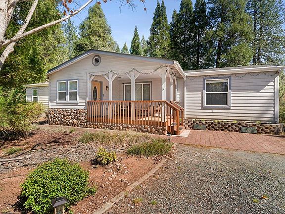 2nd image of 525 Templin Ave