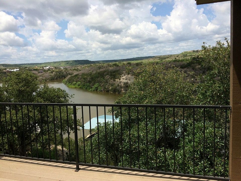 Want a view like this for your weekend at the lake?