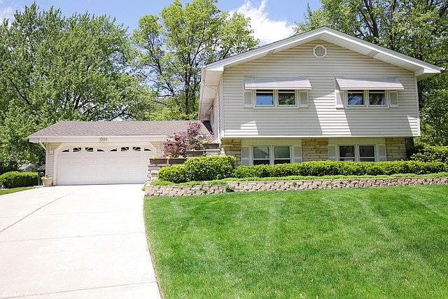 1st image of 1300 Blair Ln