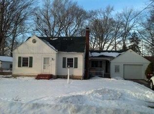 1066 Ronald St, Flint, MI 48507