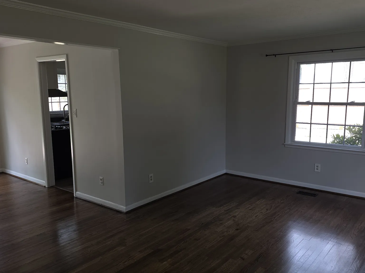 4 bed, 1563 sqft, $1,750 — Photo 2