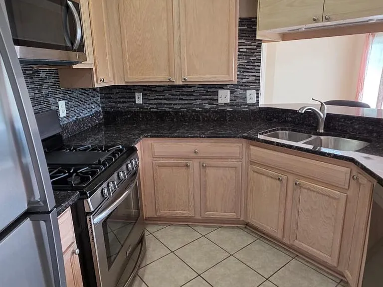 353 Fallsgrove Dr #A-51 — Photo 14