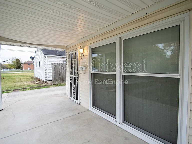 4610 Karen Dr — Photo 5