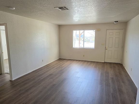 2nd image of 870 Browning St #7