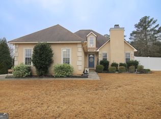 301 Hunters Ridge Dr, Byron, GA 31008