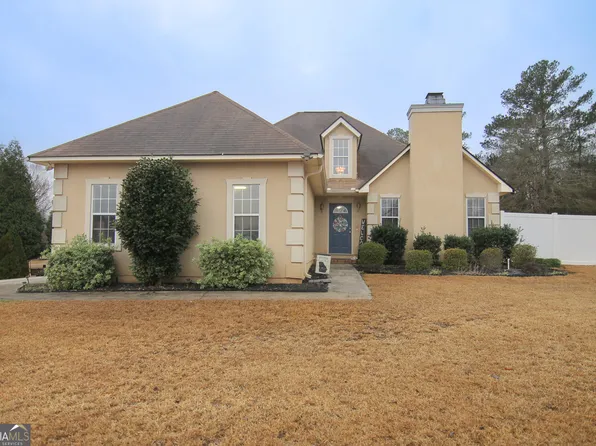 301 Hunters Ridge Dr, Byron, GA 31008