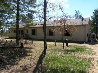 876 8th Ct, Hancock, WI 54943