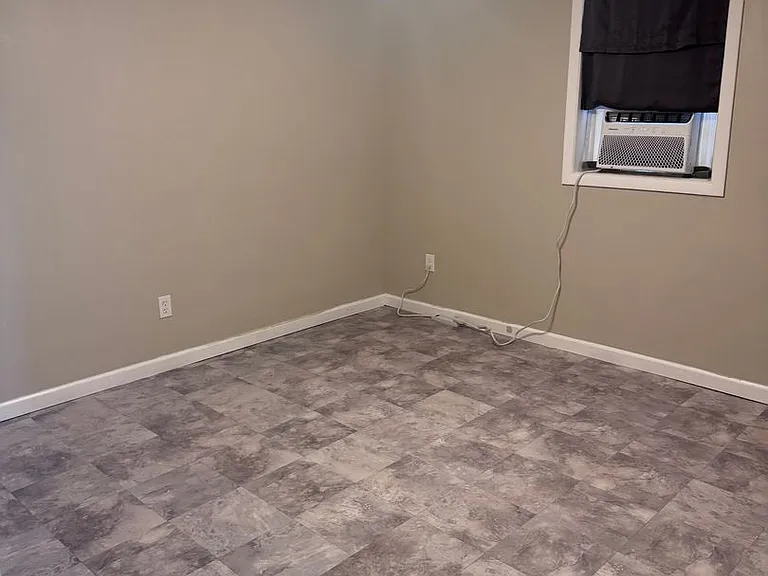 280 Chambers Dr — Photo 12