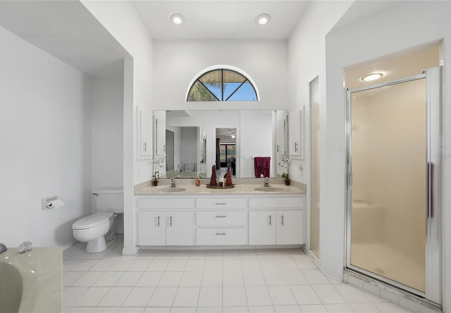 3 bed, 2227 sqft, $3,300 — Photo 3