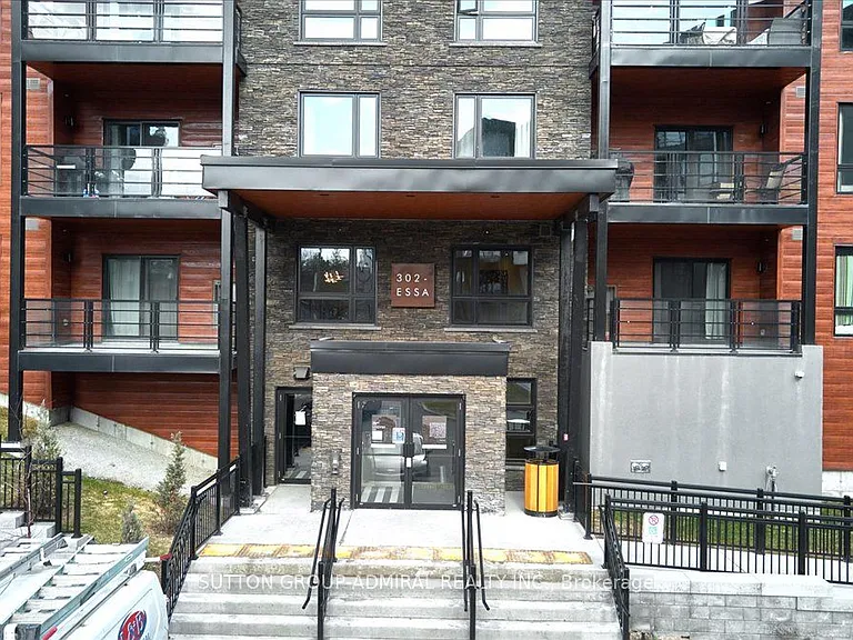 302 Essa Rd #418 — Photo 2