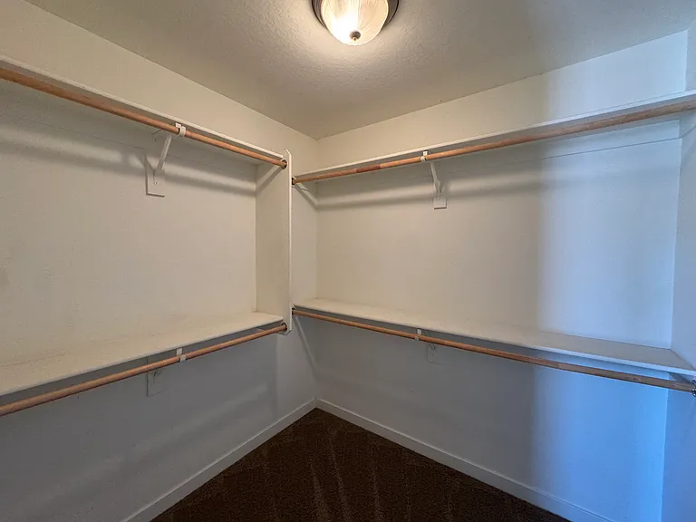 1147 E Cedar St — Photo 17