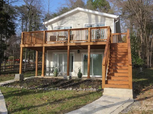 5615 Cypress Rd, Clover, SC 29710