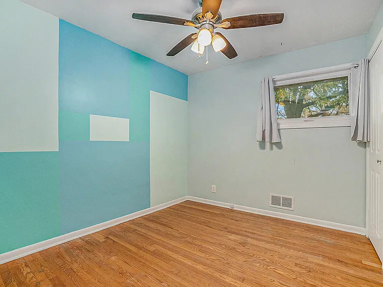 1437 Lewison Ave NE — Photo 10