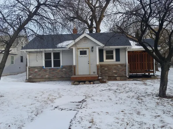 638 N Munsterman St, Appleton, MN 56208