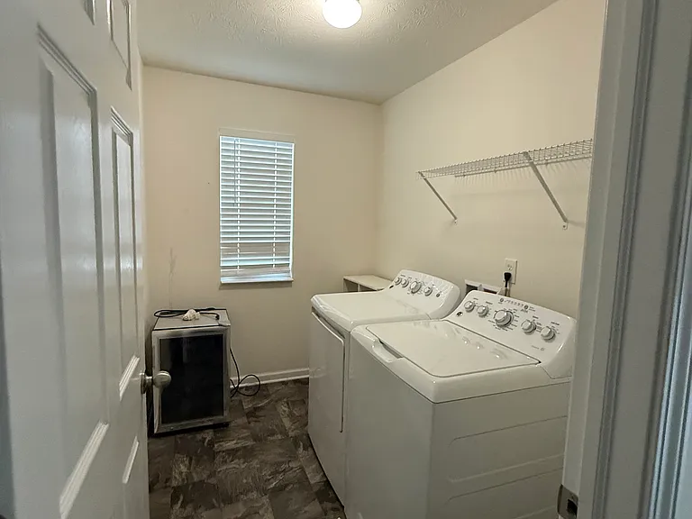 822 Blue Ash Trl — Photo 21
