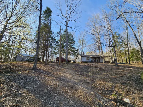 2810 Blue Goose Rd, Huron, TN 38345