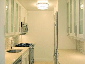 2nd image of 1 E 87th St #1C