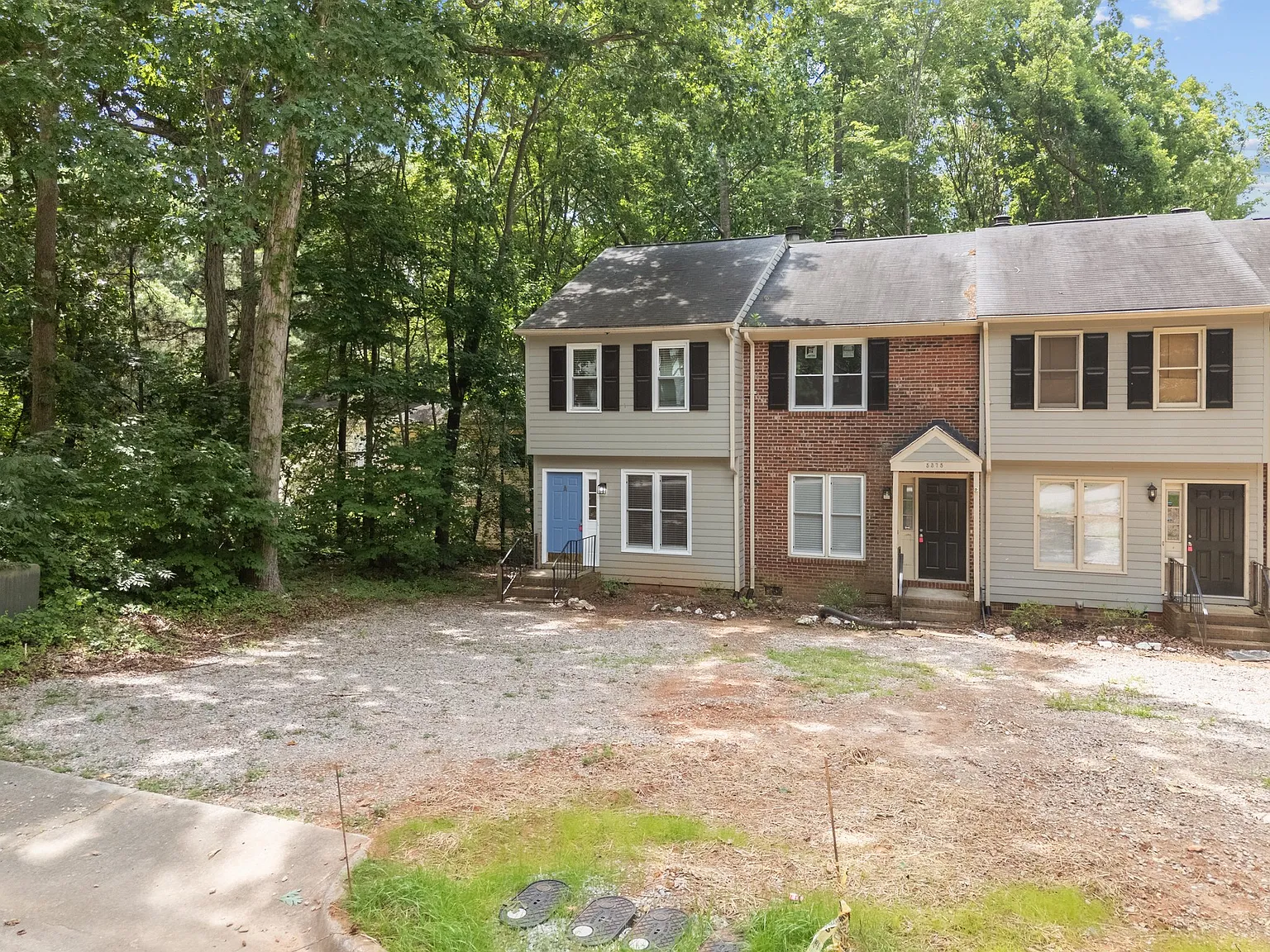 2 bed, 2.5 bath, 1100 sqft, $1,595 — Photo 3