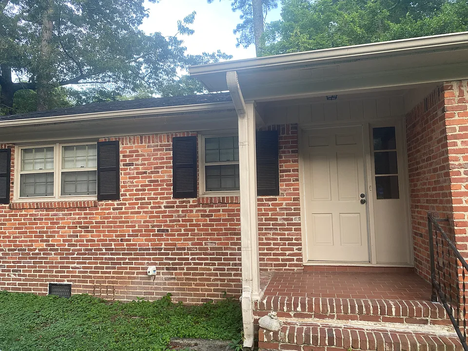 3947 Montclair Rd