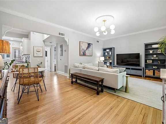 5th image of 22 Collier Rd NW APT 7