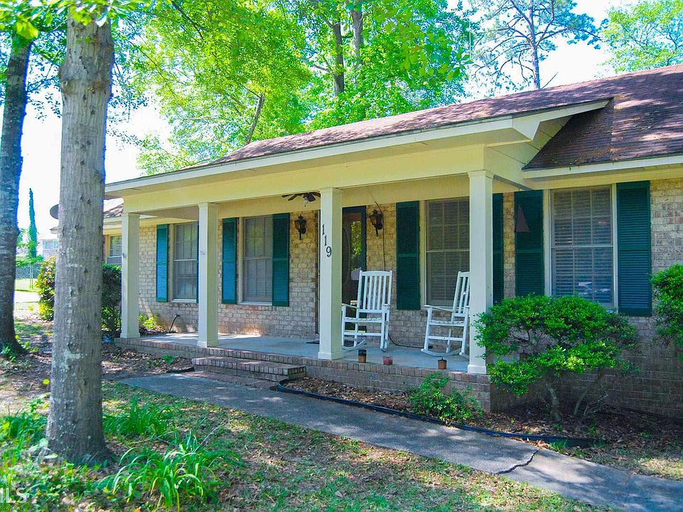 1st image of 119 Oak Hollow Dr