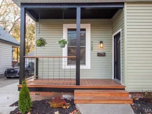 728 N Kingshighway St, Saint Charles, MO 63301