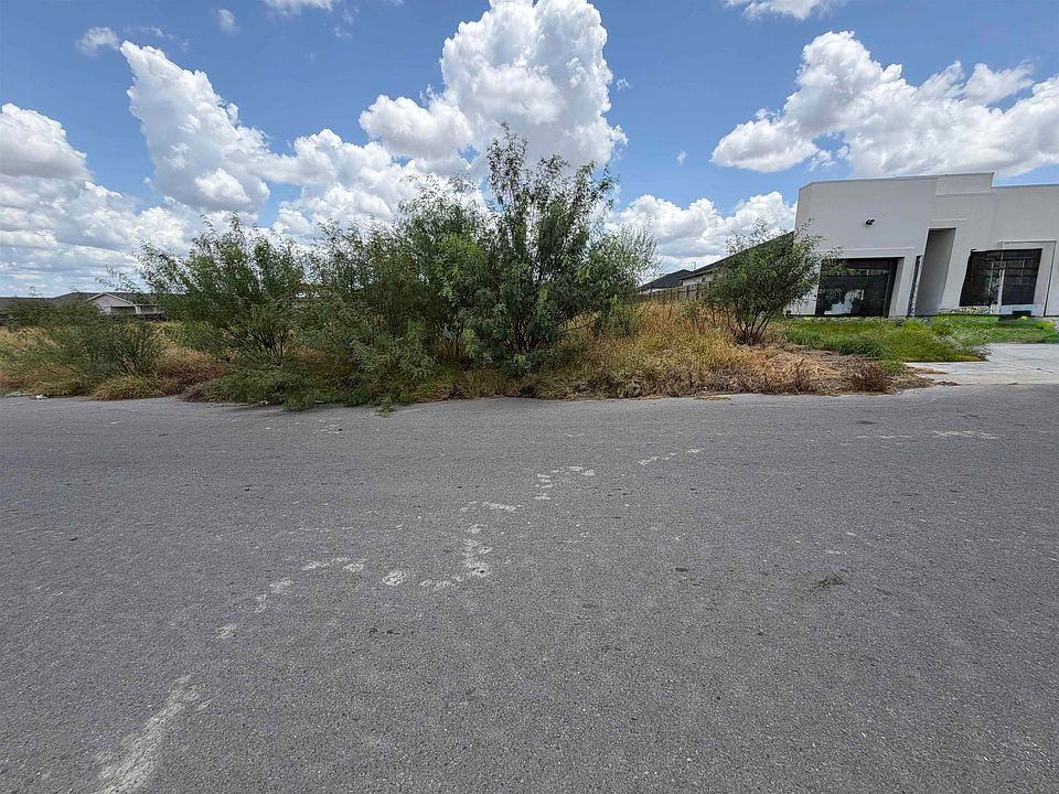 1st image of 1415 El Zarape Ln