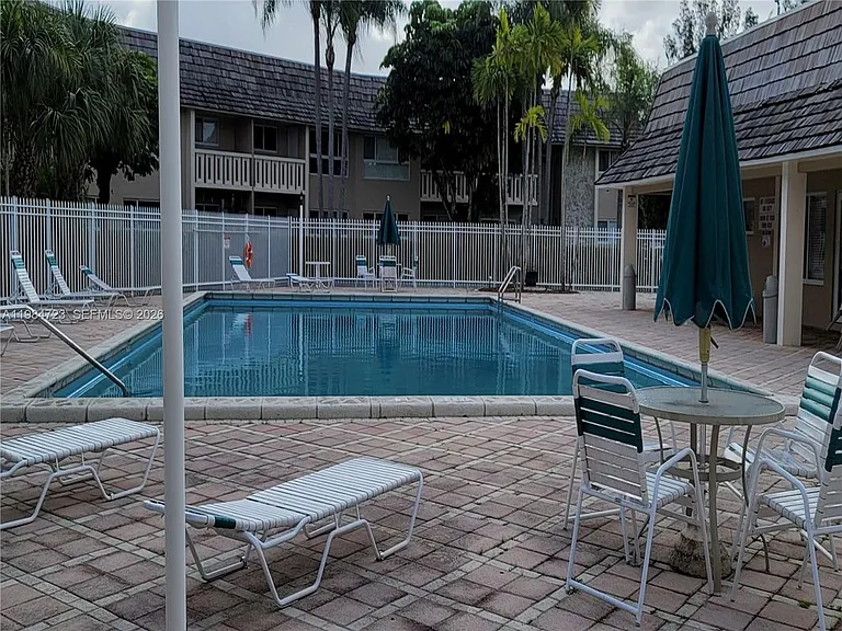 7430 Miami Lakes Dr #E105 — Photo 15