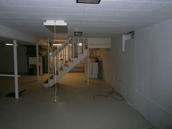 5th image of 612 N Irving Ave
