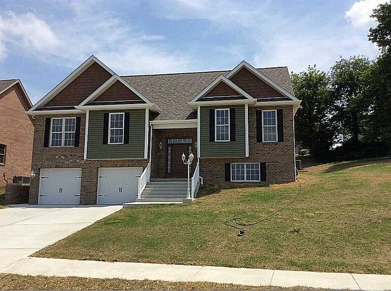 1st image of 3257 Yorkshire Dr