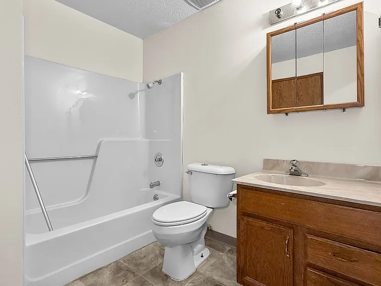 Trailside Apartments — Photo 25