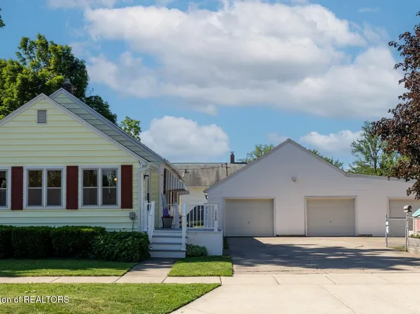120 E Pearl St, Potterville, MI 48876