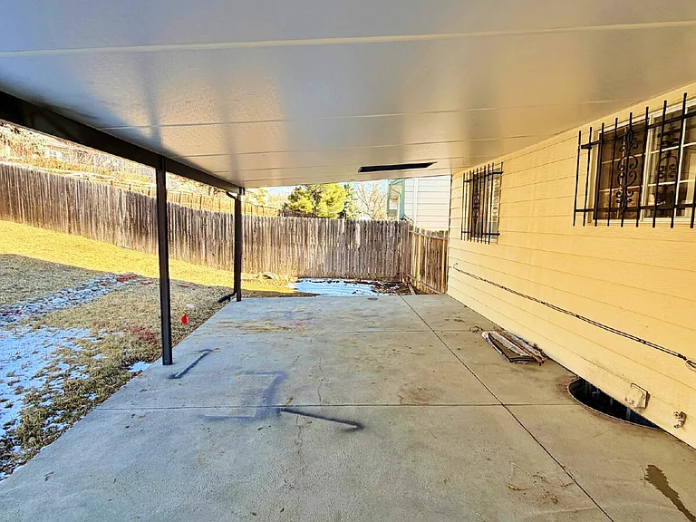 17125 E Pacific Pl — Photo 38