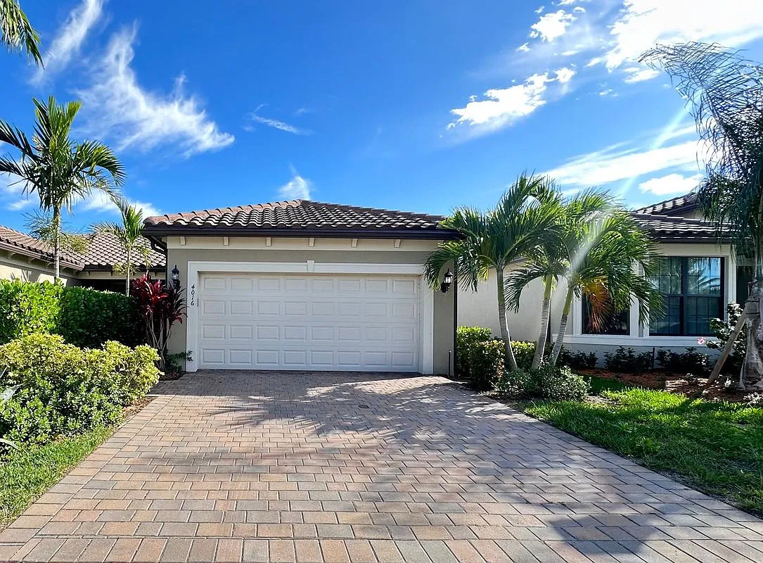 Building Photo - 4016 Basket Oak Cir #4016