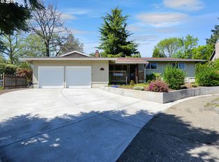 20 SW Birdsdale Dr, Gresham, OR 97080