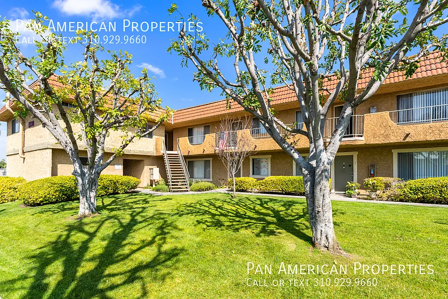 2 bed, 990 sqft, $2,395 — Photo 3