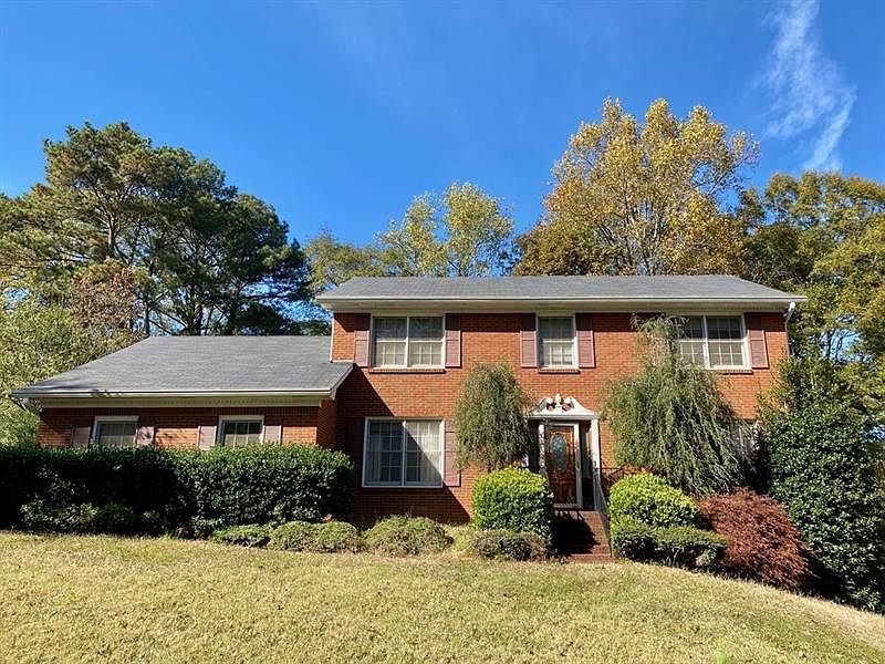 1st image of 4525 Brandon Dr