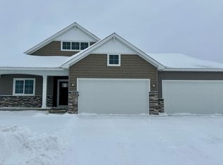 1501 Raccoon Ln, New Richmond, WI 54017