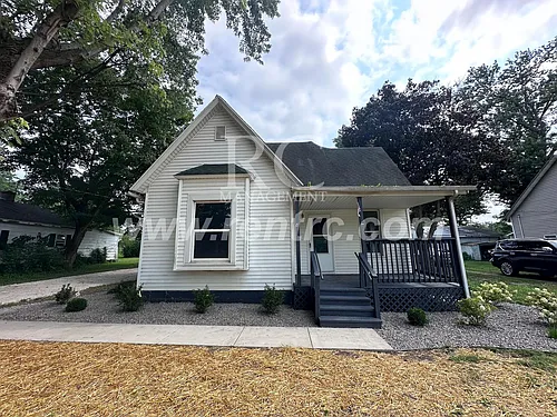 8 E South St #E Photo 1 8 E South St #E Photo 1