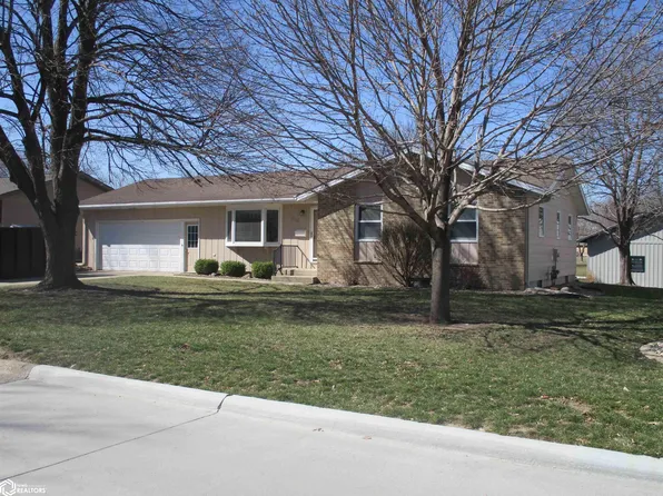 246 W 21st St, Carroll, IA 51401