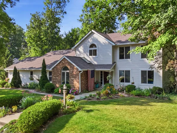 3310 Oak Borough Run, Fort Wayne, IN 46804