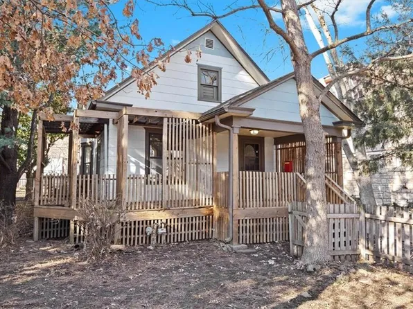 4126 Holly St, Kansas City, MO 64111