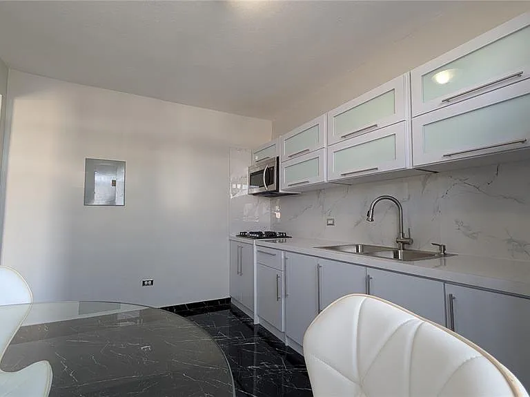 766 Cll Teodoro Aguilar — Photo 5