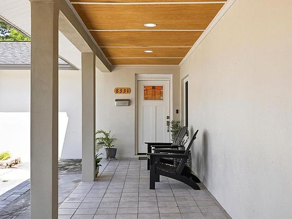 4th image of 8331 W POCAHONTAS AVENUE