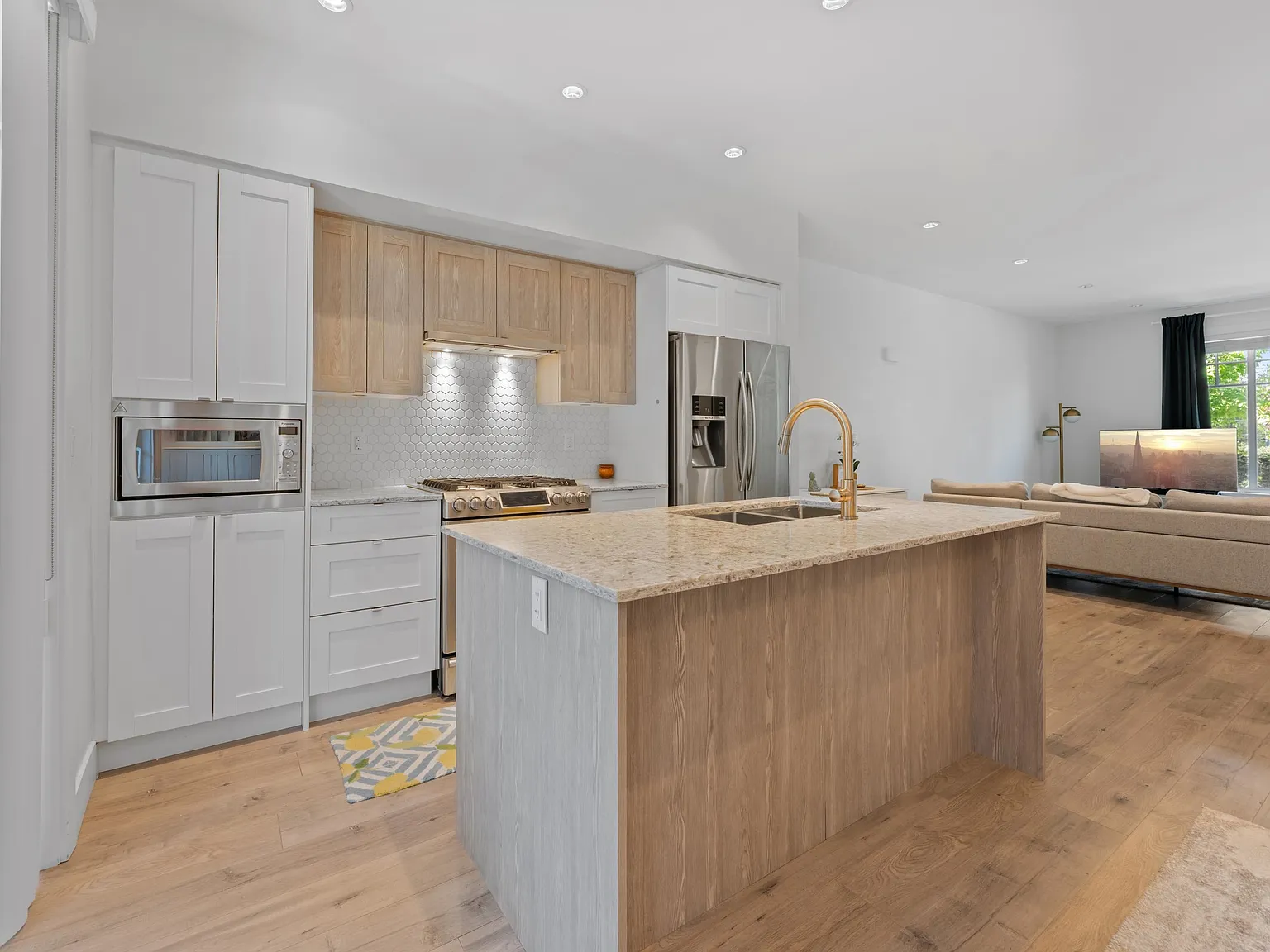 4 bed, 3.5 bath, 1760 sqft, $4,000 — Photo 4
