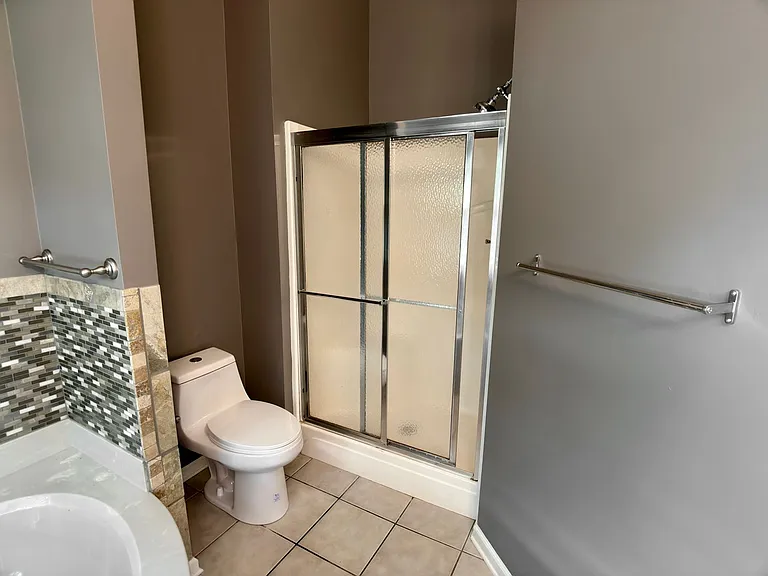 5104 Deerfield Dr — Photo 10