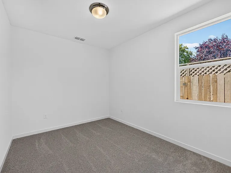 6525 Jacinto Ave — Photo 22