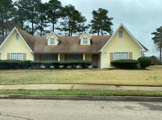 208 Boxwood Cir, Brandon, MS 39047